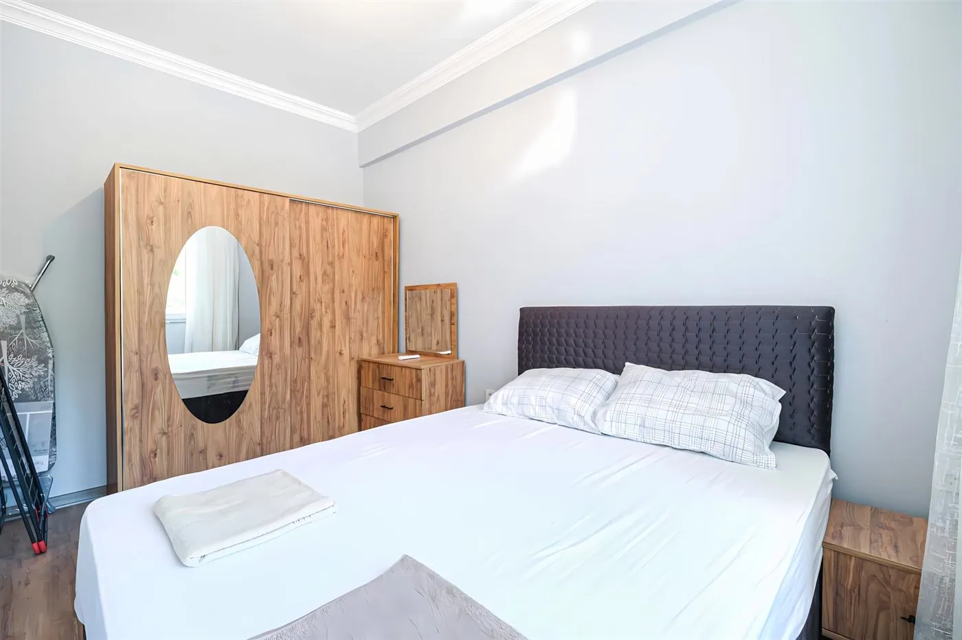 Spacious bedroom with double bed - Palmiye Home Göynük